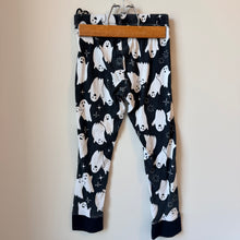 Load image into Gallery viewer, H&amp;M Ghost PJs Size 7
