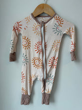 Load image into Gallery viewer, Unbranded Bamboo Sun Smiles Footie 0-3M
