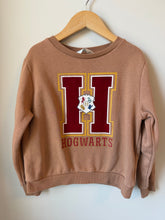 Load image into Gallery viewer, H&amp;M Hogwarts Crewneck 6/7
