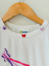 Load image into Gallery viewer, Vintage Getaway Butterfly Tee Size  XL
