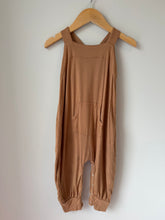 Load image into Gallery viewer, Kate Quinn Bamboo Pouch Romper 18-24M
