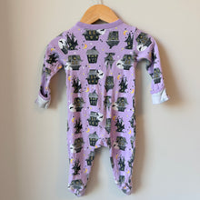 Load image into Gallery viewer, Old Navy Spooky House Footie 6-9M
