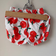 Load image into Gallery viewer, BabyGap Clementine Shorts 6-12M
