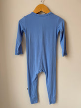 Load image into Gallery viewer, Kyte Bamboo Zippered Romper 2T
