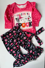 Load image into Gallery viewer, *In Packaging* Too Cute to Spook Set 12-18M
