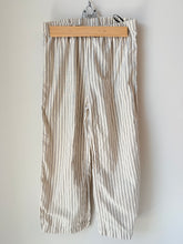 Load image into Gallery viewer, H&amp;M Striped Lightweight Pants Size 7-8
