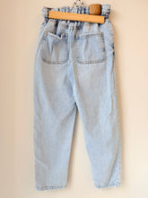 Load image into Gallery viewer, Zara Crinkle Waist Light Wash Jeans Size 10
