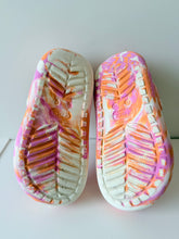 Load image into Gallery viewer, Crocs Kids Classic Marbled Cutie Clogs Size 13C
