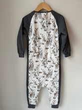 Load image into Gallery viewer, Nest Design Raglan Bamboo Long Sleeve Sleep Suit Mama Deerest 2.5 TOG 4-6T
