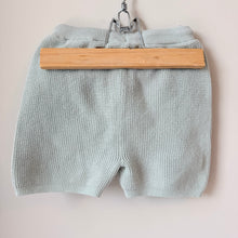 Load image into Gallery viewer, H&amp;M Knit Shorts 9-12M
