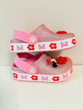 Load image into Gallery viewer, Minnie Light Up Crocs Size 9
