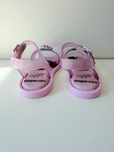 Load image into Gallery viewer, Mini Melissa Mar Sandal Ariel Size 9
