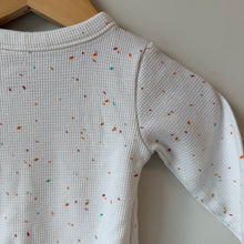 Load image into Gallery viewer, Carter’s Waffle Confettie Footie 6M

