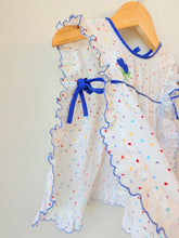 Load image into Gallery viewer, Vintage Little Loves by Anuello Open Sided Apron Top Size 2
