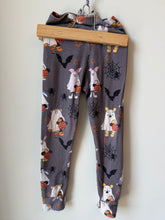 Load image into Gallery viewer, A + B Co. Handmade Winnie the Pooh Halloween PJ’s Size 3
