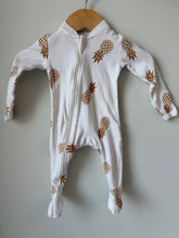 Load image into Gallery viewer, ZippyJamz Pineapple Footie NB
