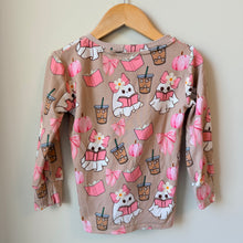 Load image into Gallery viewer, A + B Co. Handmade Pinky Ghots PJ Set Size 4T
