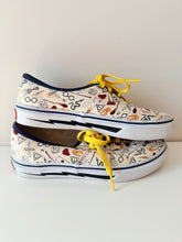 Load image into Gallery viewer, Harry Potter x Vans Symbols Sneak Size 3 Junior
