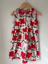 Load image into Gallery viewer, Flower AOP Dress Size 6
