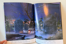 Load image into Gallery viewer, Vintage I Spy Spooky Night Hardcover
