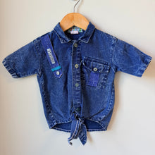 Load image into Gallery viewer, Vintage Young Wear Acid Wash Denim Button Up Size 4/5
