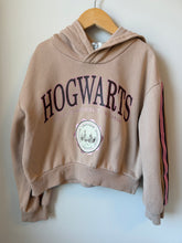 Load image into Gallery viewer, H&amp;M Hogwarts Hoodie 9-10Y
