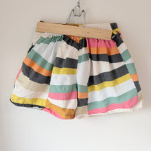 Load image into Gallery viewer, Tea Linen Blend Short Size 6
