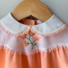 Load image into Gallery viewer, Vintage Charming Orignals Peter Oan Collar Top 12M
