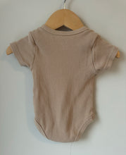 Load image into Gallery viewer, Ribbed Onesie 6M
