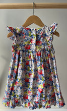 Load image into Gallery viewer, BabyGap Floral Dress 4Y
