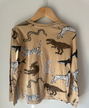 Load image into Gallery viewer, H&amp;M Animal Top 6-8Y
