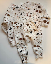 Load image into Gallery viewer, Dear Aspen Waffle Set Mixed Size
