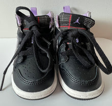 Load image into Gallery viewer, Air Jordan Gingham Sneakers 5C
