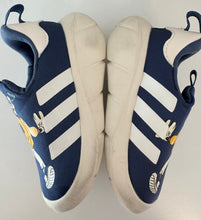 Load image into Gallery viewer, Adidas Monofit Goofy Size 7
