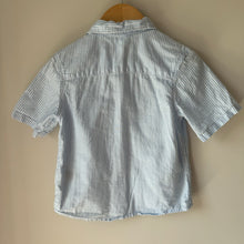 Load image into Gallery viewer, H&amp;M Striped Button Up 2-3Y
