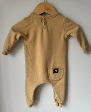 Load image into Gallery viewer, Os &amp; Oakes Romper 0-3M
