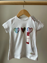 Load image into Gallery viewer, *With Tags* Guess Heart Tee Size 3
