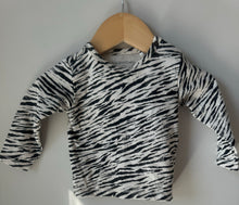 Load image into Gallery viewer, Noppies Zebra Top 2-4M
