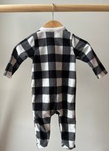Load image into Gallery viewer, Old Navy Polar Fleece Footie 3-6M
