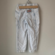 Load image into Gallery viewer, Vintage Little Levis Denim Size 6R
