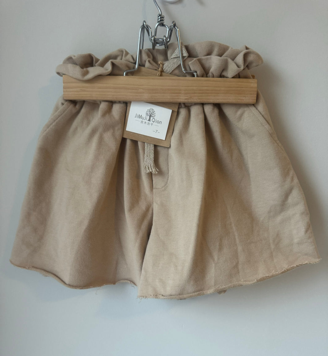 *With Tags* Paper Bag Waist Shorts Size 7