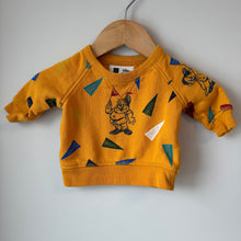 Load image into Gallery viewer, BabyGap Dwarfs Crewneck 0-3M
