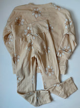 Load image into Gallery viewer, Dear Aspen Daisy Set Size 3-4

