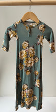 Load image into Gallery viewer, Dwell + Slumber Bamboo Gown 0-3M
