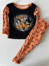 Load image into Gallery viewer, Minnie Halloween PJ Set 2T
