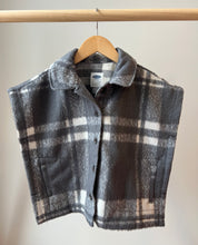 Load image into Gallery viewer, Old Navy Plaid Poncho Size 4T
