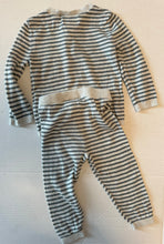 Load image into Gallery viewer, Little Planet Knit Set 9M
