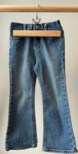 Load image into Gallery viewer, OshKosh Embroidered Heart Pocket Flare Jean 5T
