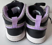 Load image into Gallery viewer, Air Jordan Gingham Sneakers 5C
