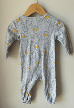 Load image into Gallery viewer, Winnie Footie 6-12M

